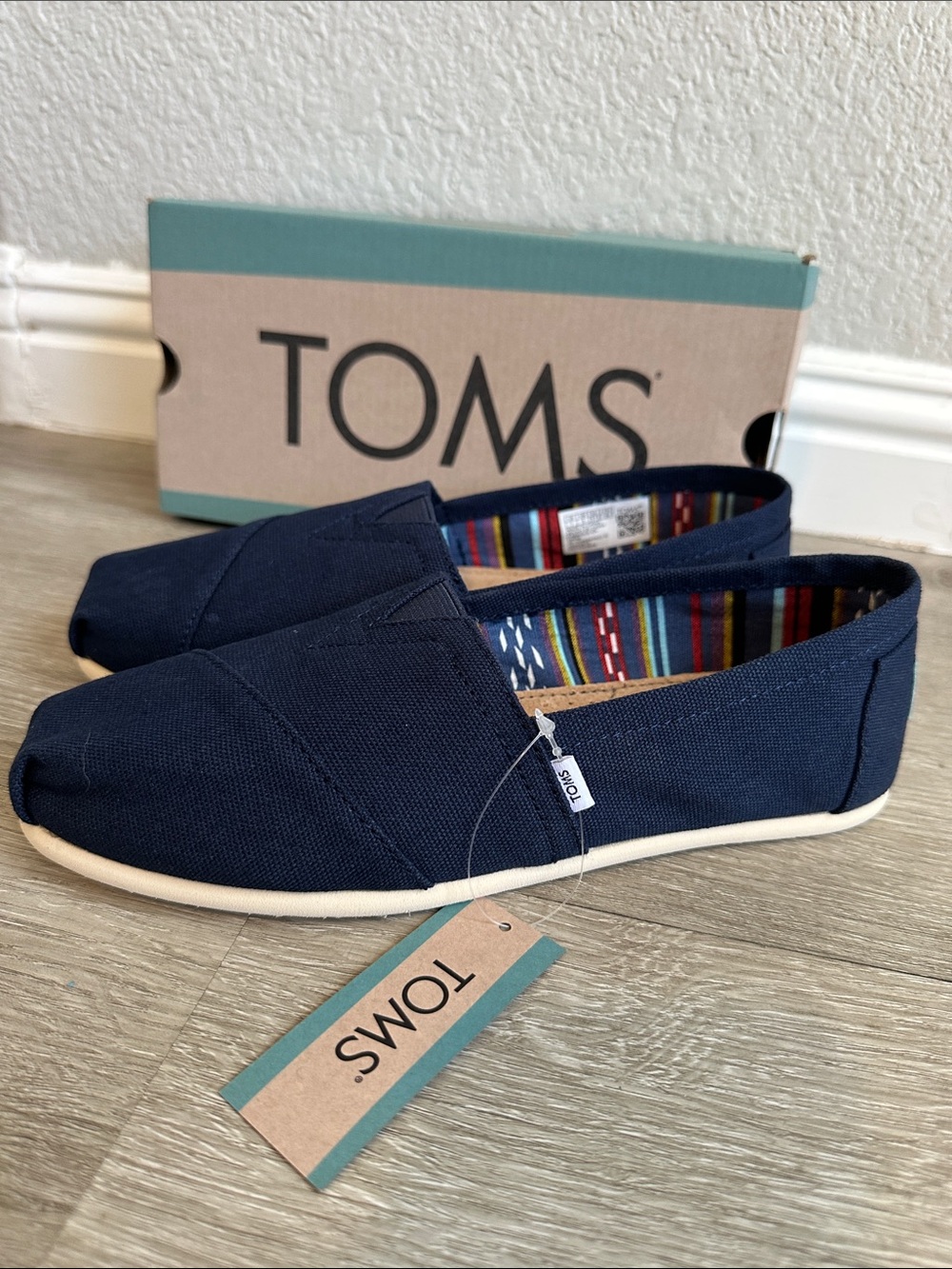 Toms Women’s Alpargata Navy Canvas Slip on Shoes Size 7 New in Box